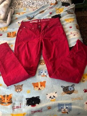 Denizen from Levi's Women's Red Skinny Jeans - Totally Shaping